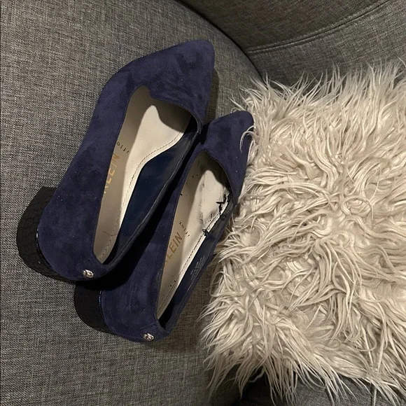 Anne Klein Deep Blue Suede Flats - Picture 2 of 7